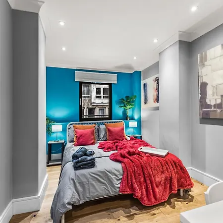 Comfortable Centre For Contractors And Couples - Centre * Bristol
