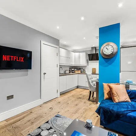 Comfortable Centre For Contractors And Couples - Centre Apartment *