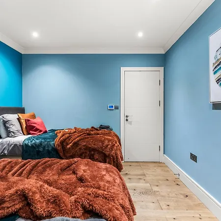 Comfortable Centre For Contractors And Couples - Centre Apartment