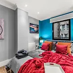 Comfortable Centre For Contractors And Couples - Centre Daire Bristol