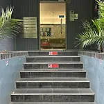 Comfortable Centre For Contractors And Couples - Centre Daire *
